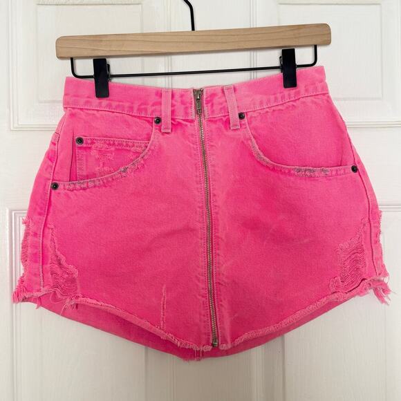 Carmar LA Beatrice Neon Pink Zip Front Skirt - Size 27 - Picture 2 of 9